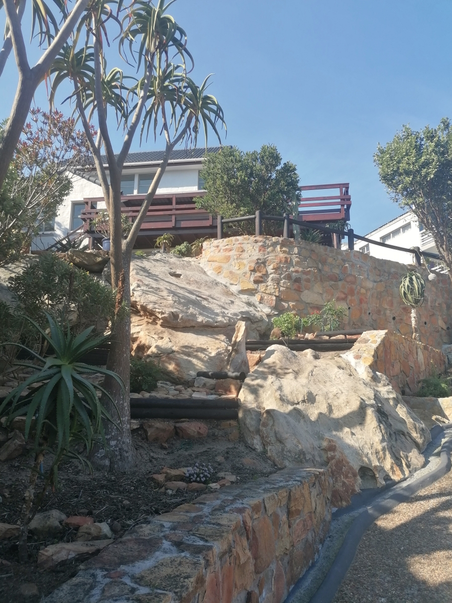 To Let 4 Bedroom Property for Rent in Glencairn Heights Western Cape
